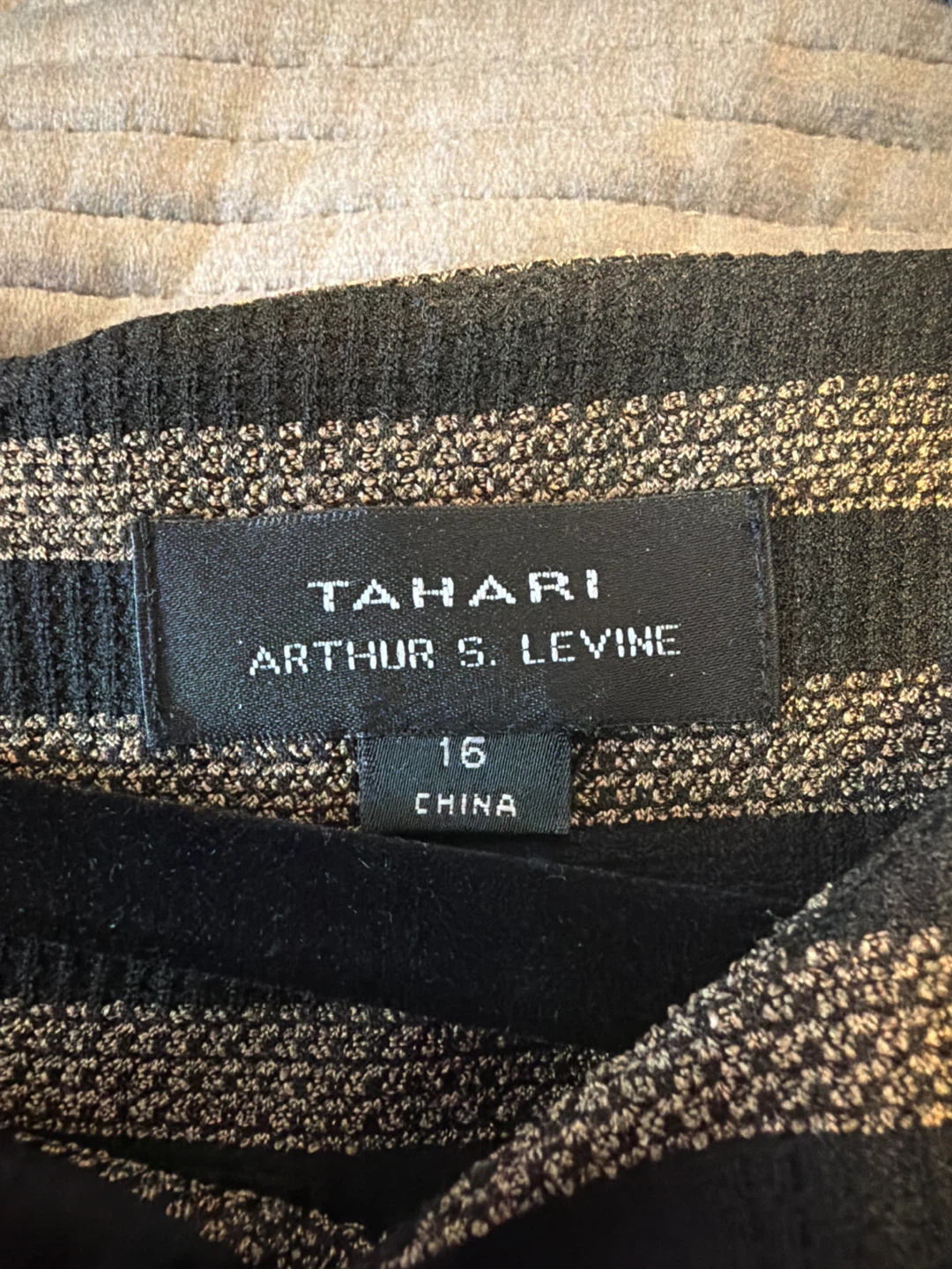 BRAND NEW Black & Gold Striped Dress with striped jacket - photo 3