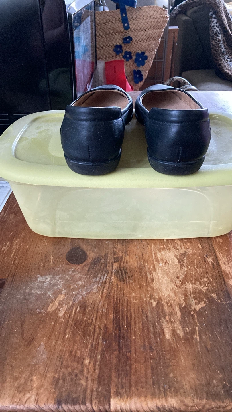 Naturalizer Black Leather Ballet Flats - photo 3