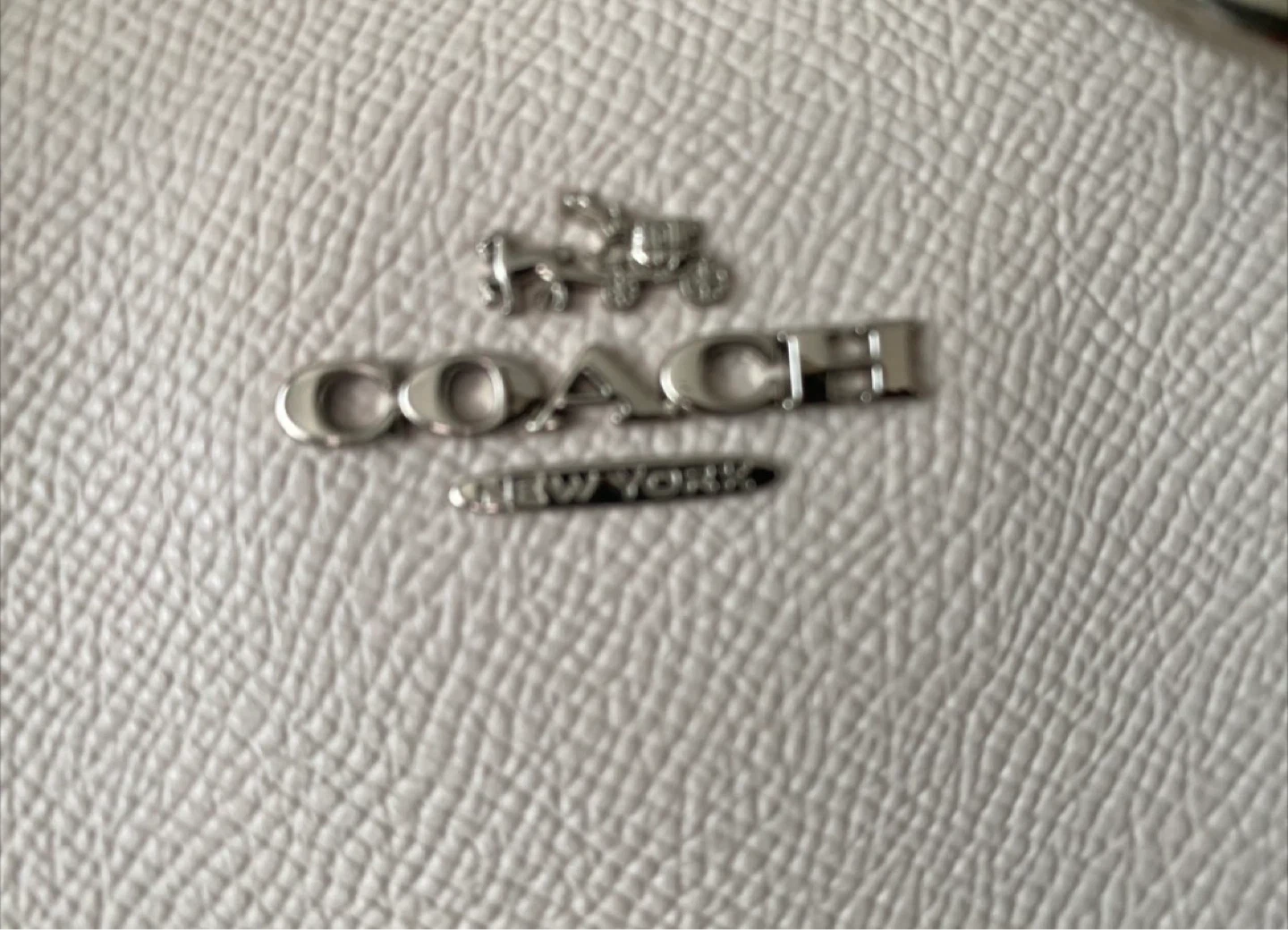 Coach White Leather Handbag with Shoulder Strap - photo 5