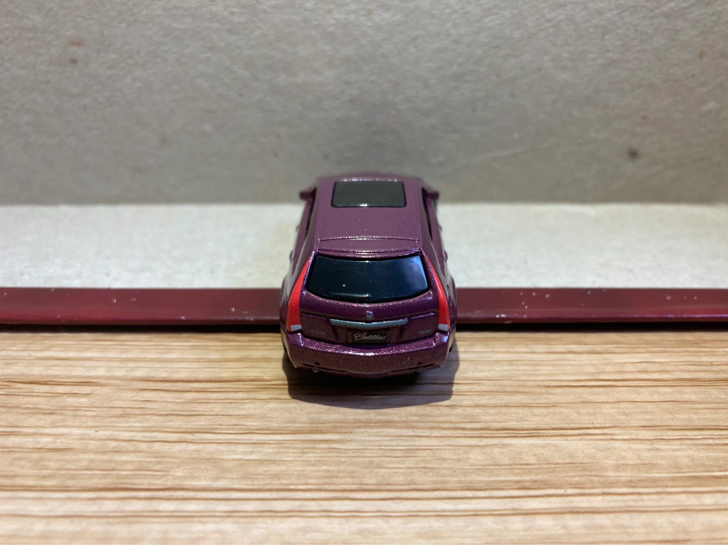 Matchbox Loose / 2010 Cadillac CTS Wagon / Purple - photo 4