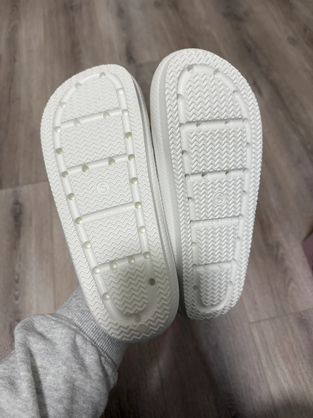 White Cushion Slides - photo 3