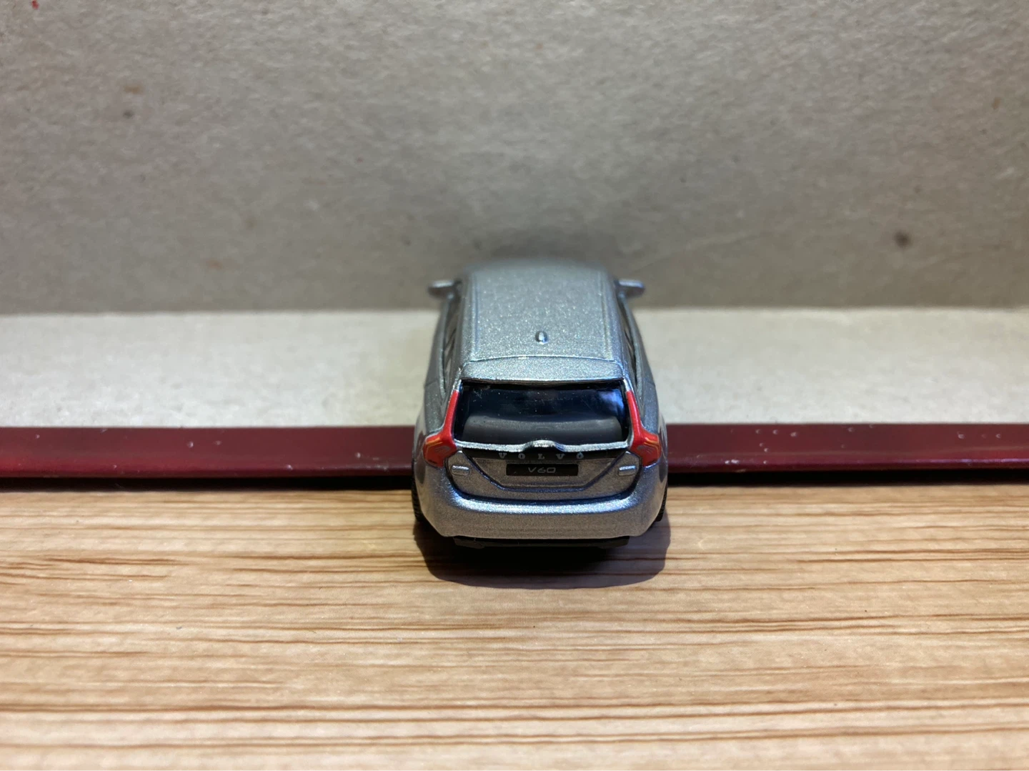 Matchbox Loose / Volvo V60 / Silver - photo 4