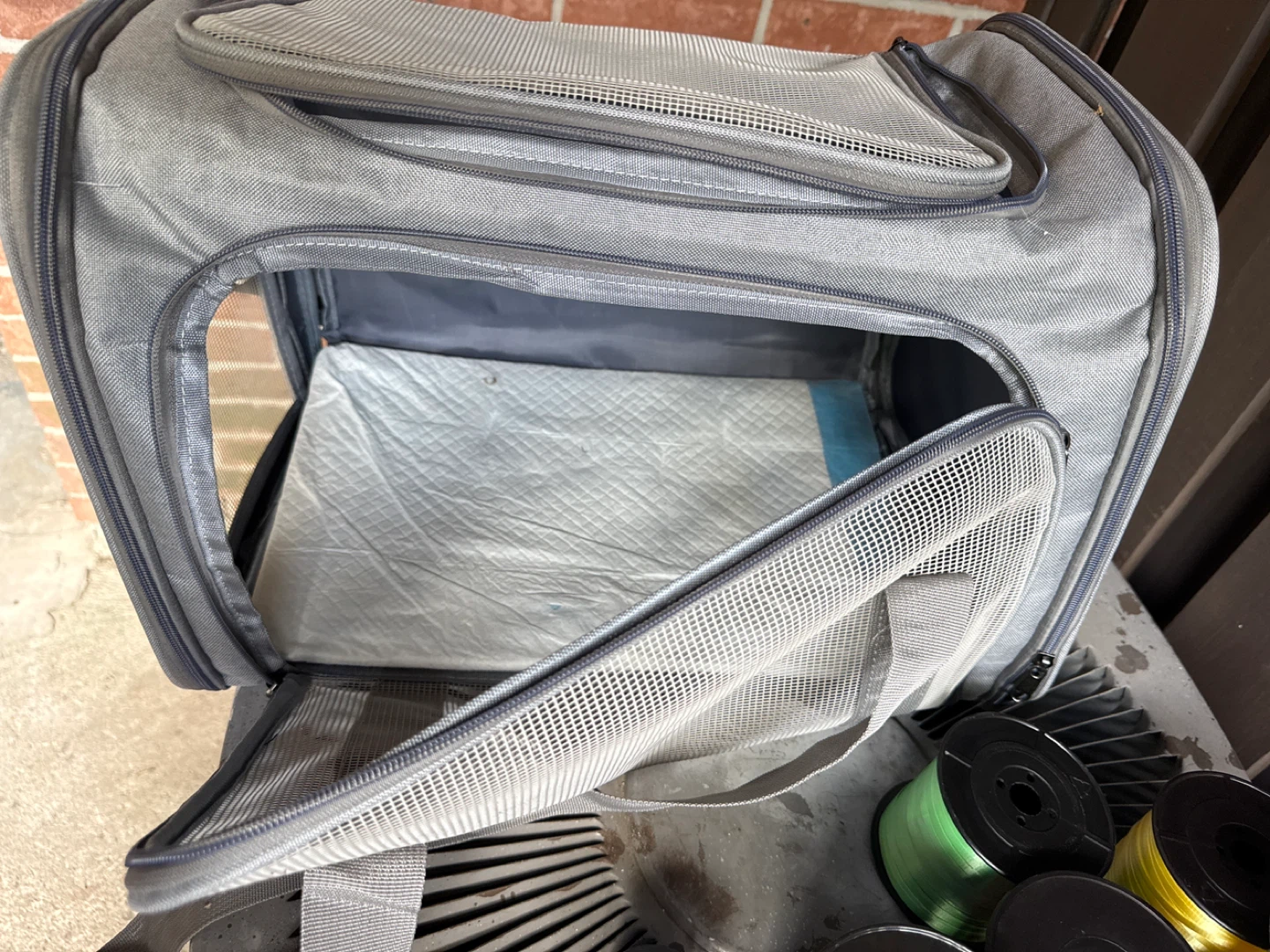 Grey Pet Carrier Bag with Mesh Windows - photo 4