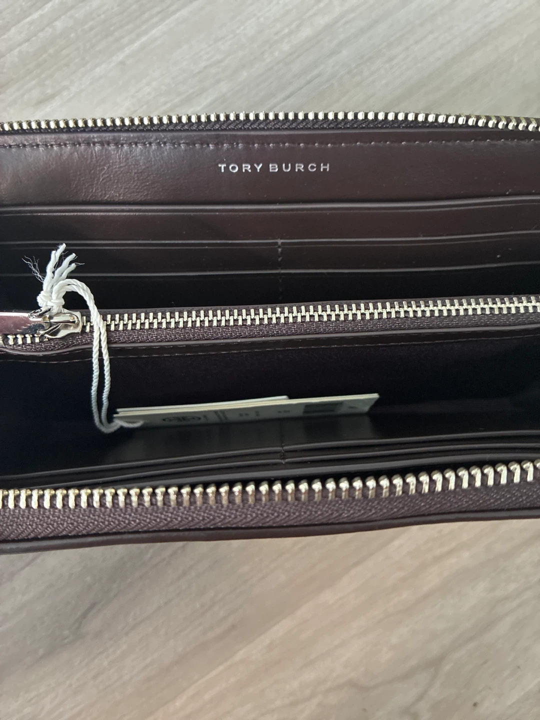 Brand new!!Tory Burch Kira Diamond Wallet - photo 3