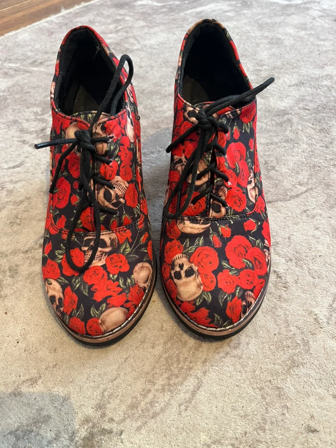Women's Floral Skull Print Lace-Up Block Heels