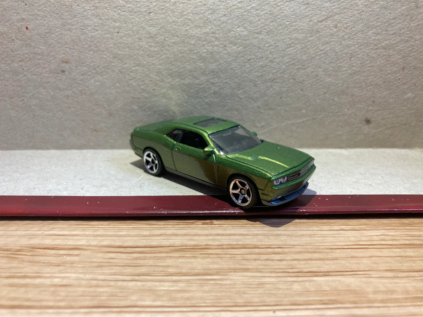 Matchbox Loose / Dodge Challenger Chrysler LLC 2008 / Green