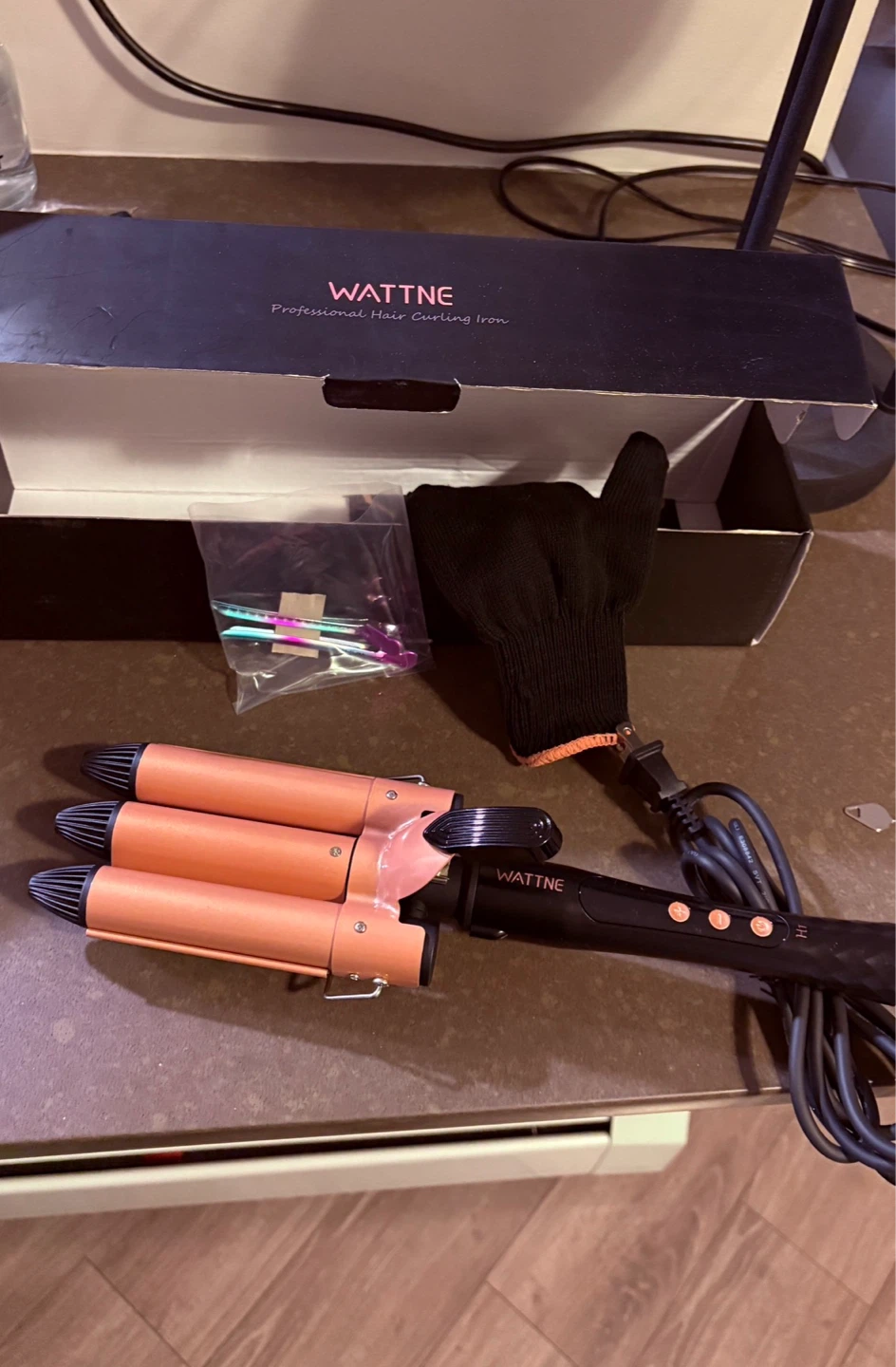 WATTNE 3 Barrel Curling Iron New