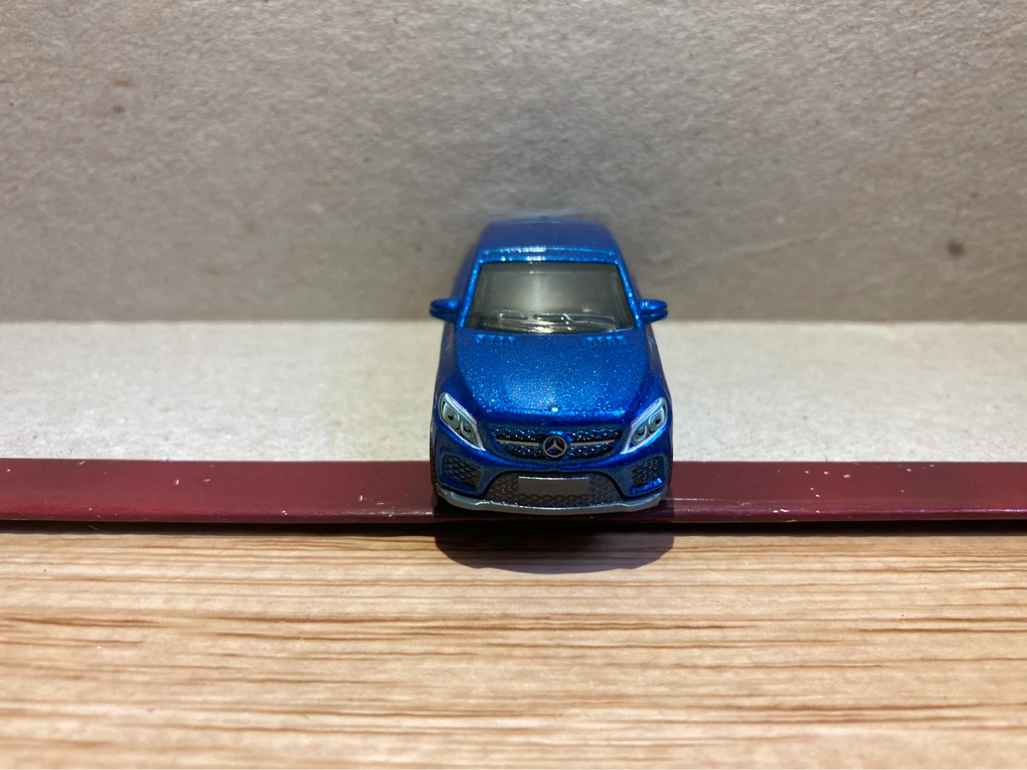 Matchbox Loose / 15 Mercedes Benz GLE Coupe / Blue - photo 2
