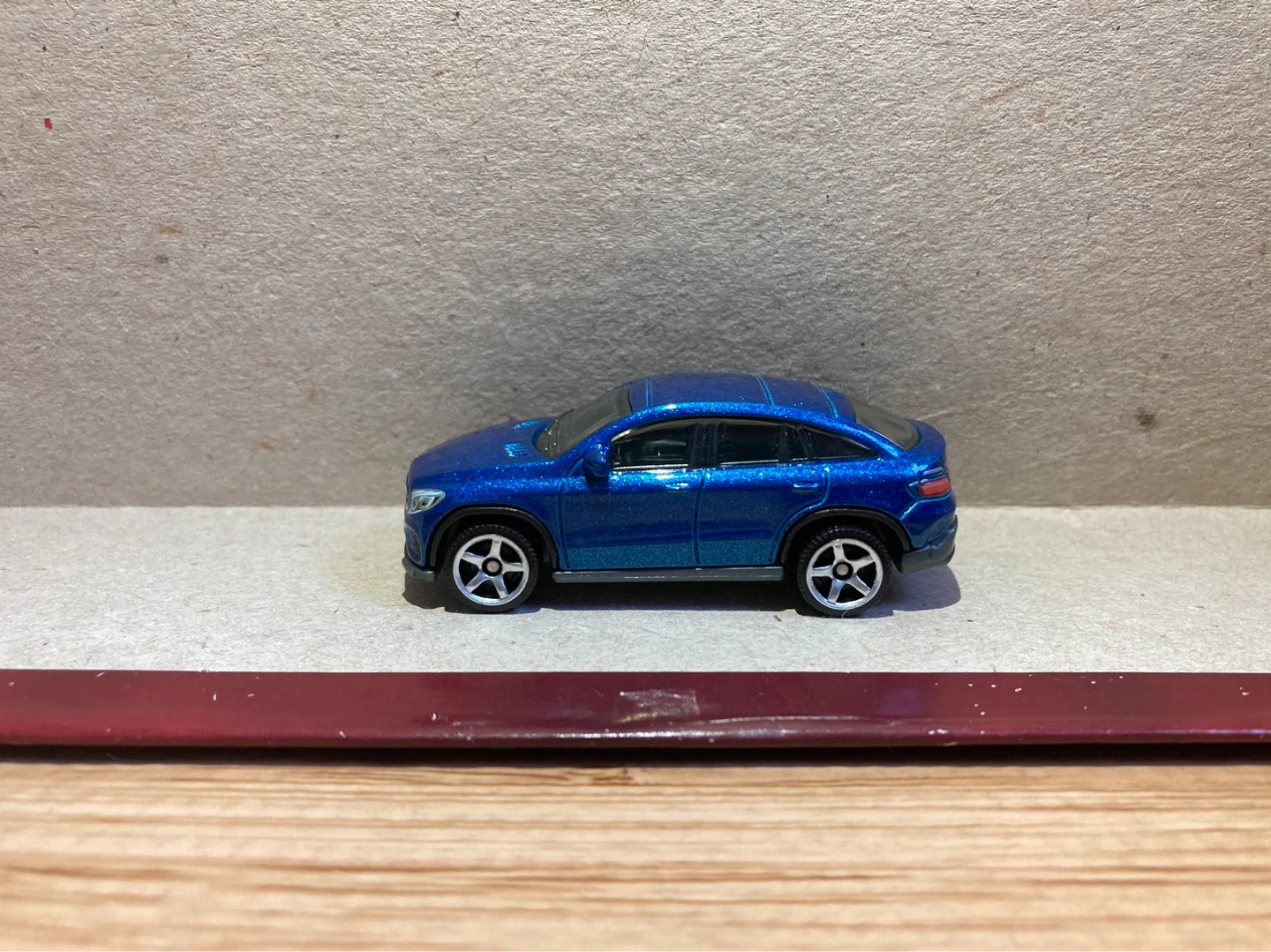 Matchbox Loose / 15 Mercedes Benz GLE Coupe / Blue - photo 3