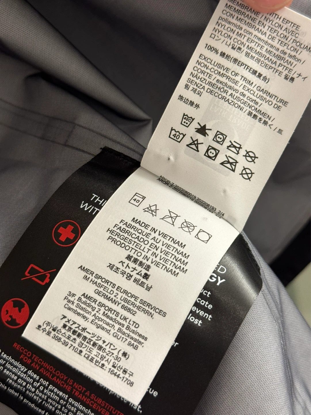 Arc’teryx Norvan Jacket size small men’s - photo 4