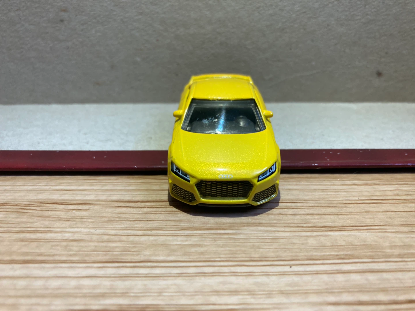 Matchbox Loose / 19 Audi TT RS / Yellow - photo 2