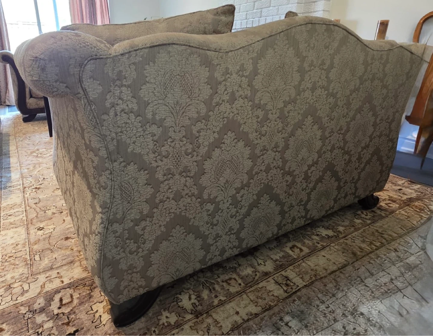 Damask Upholstered Loveseat - photo 4
