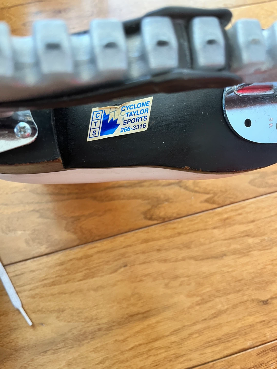 Figure Skates + Helmet/Protective Gear for Sale - photo 3