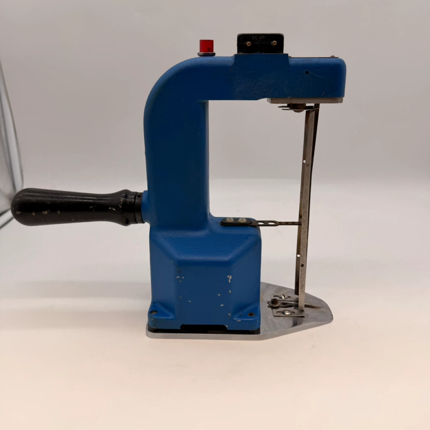 Eastman HHN Hot Notcher Electric Fabric Marking Machine USA - photo 5