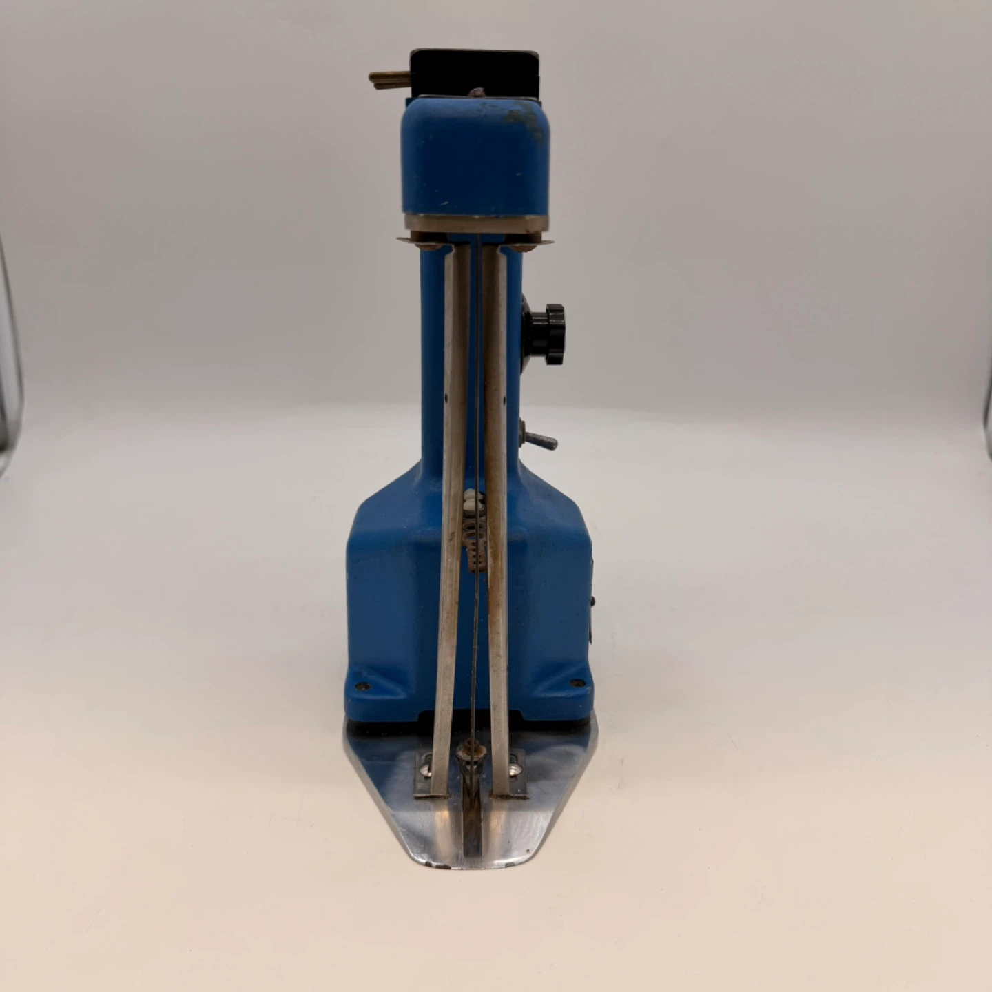 Eastman HHN Hot Notcher Electric Fabric Marking Machine USA - photo 4