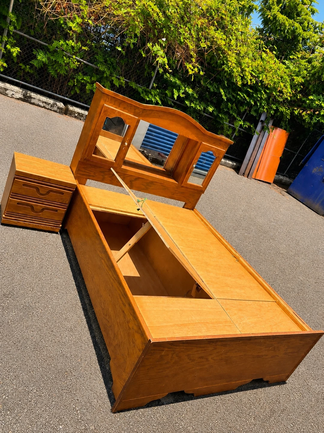 Queen box bed
