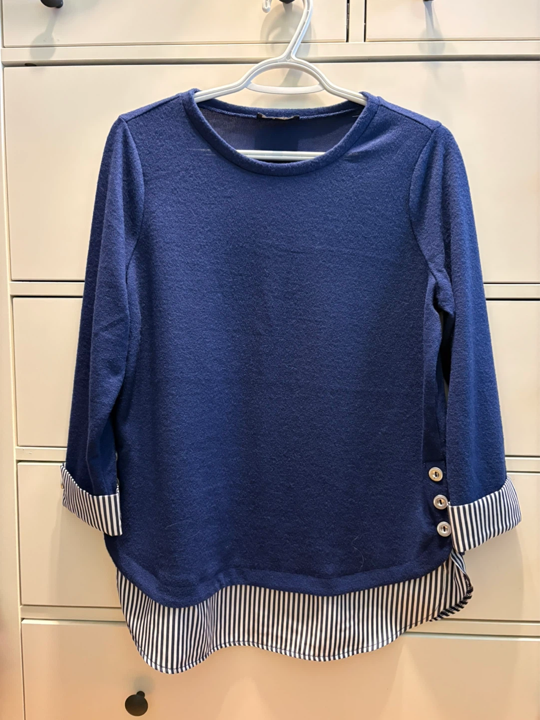 Women’s Sweater Size Large $5 firm