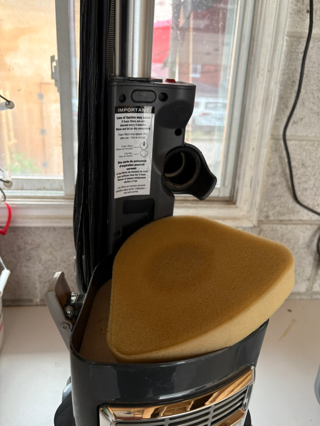 Shark Navigator Professional Lift-Away Vacuum - photo 3