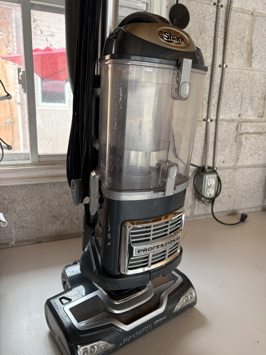 Shark Navigator Professional Lift-Away Vacuum
