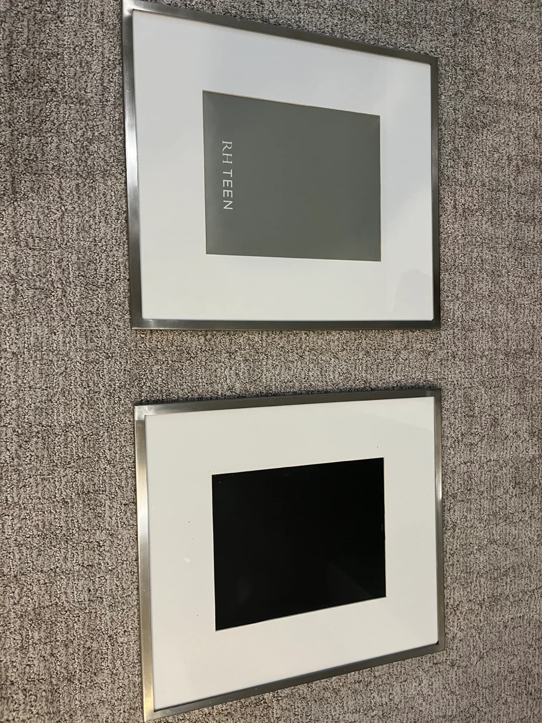 RH TEEN Silver Picture Frame Set - 20x25 cm picture)