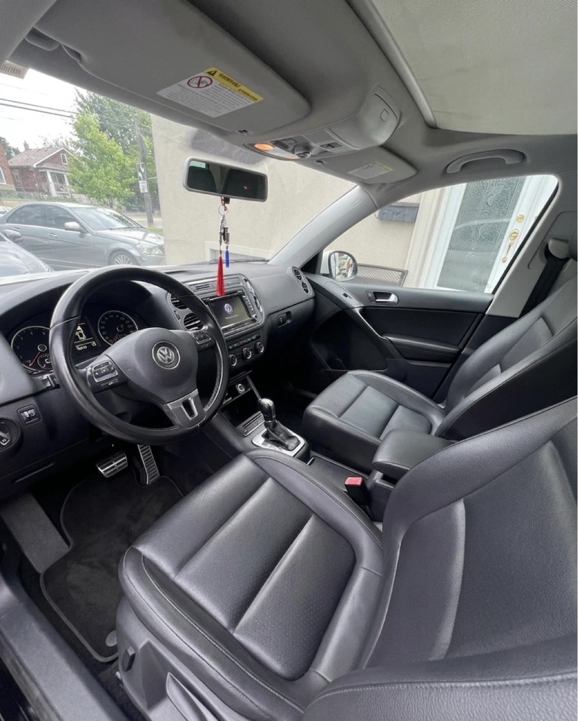 White Volkswagen Tiguan 2.0 - photo 5