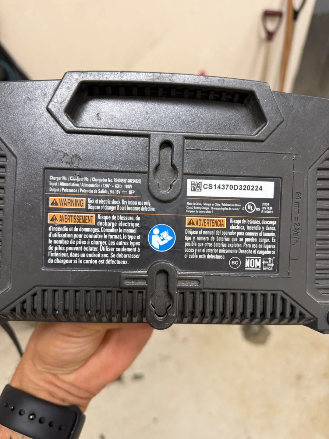 RIDGID 9.6-18V Dual Chemistry Charger - photo 4