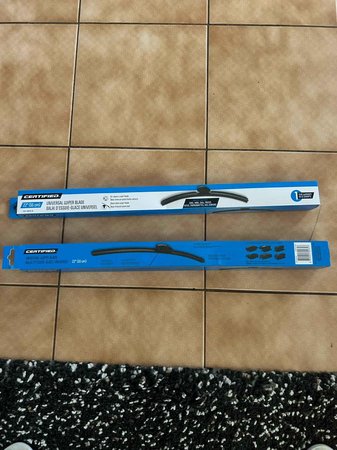 Universal wiper blades