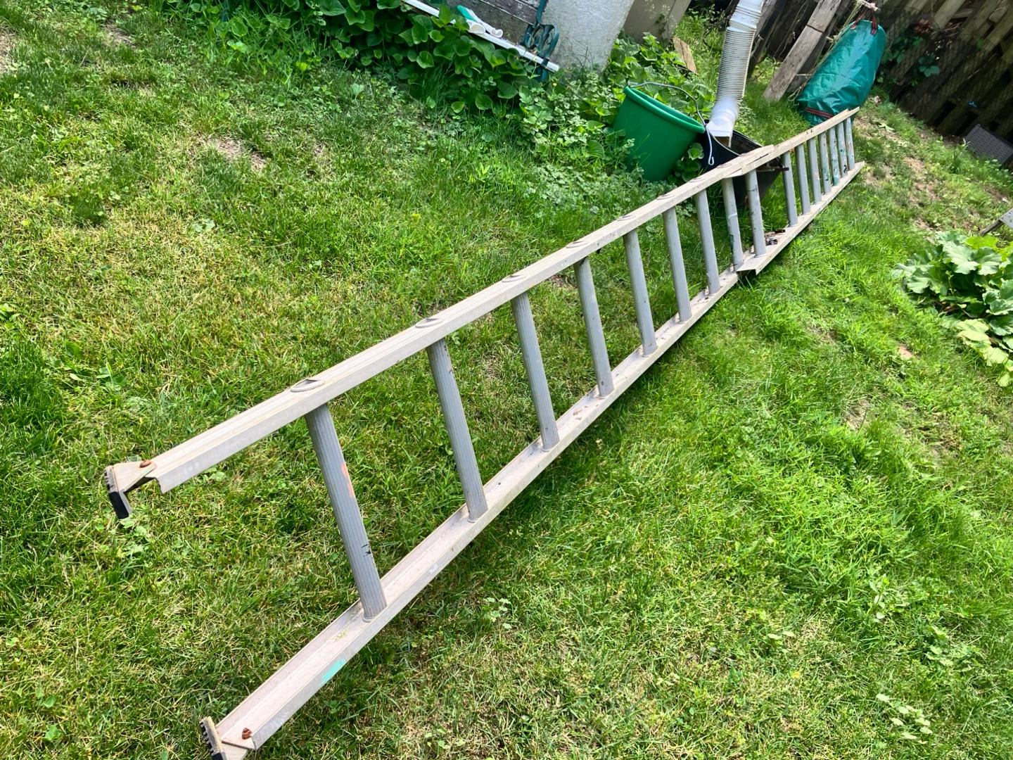 Aluminum Extension Ladder