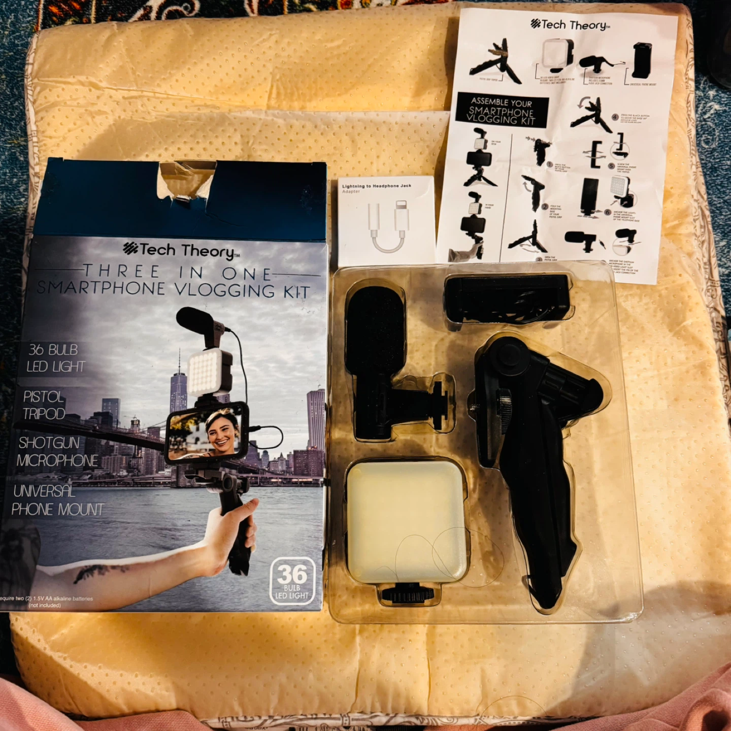 Tech Theory Three-in-One Smartphone Vlogging Kit