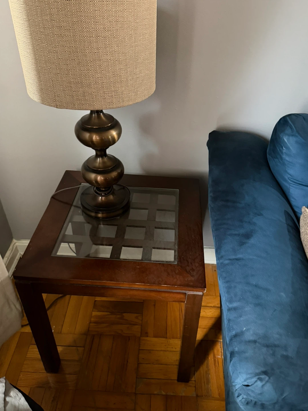 L-shaped couch. - photo 4