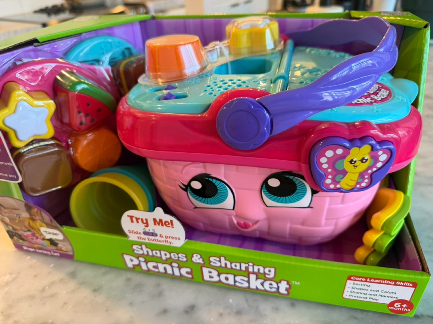 BNIB Leap Frog Shapes & Sharing Picnic Basket Toy