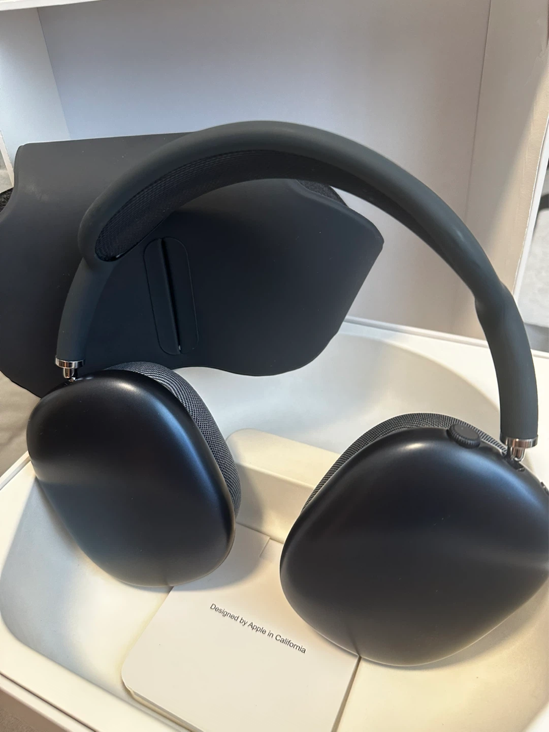 Apple AirPods Max Wireless Over-Ear Headphones - photo 3