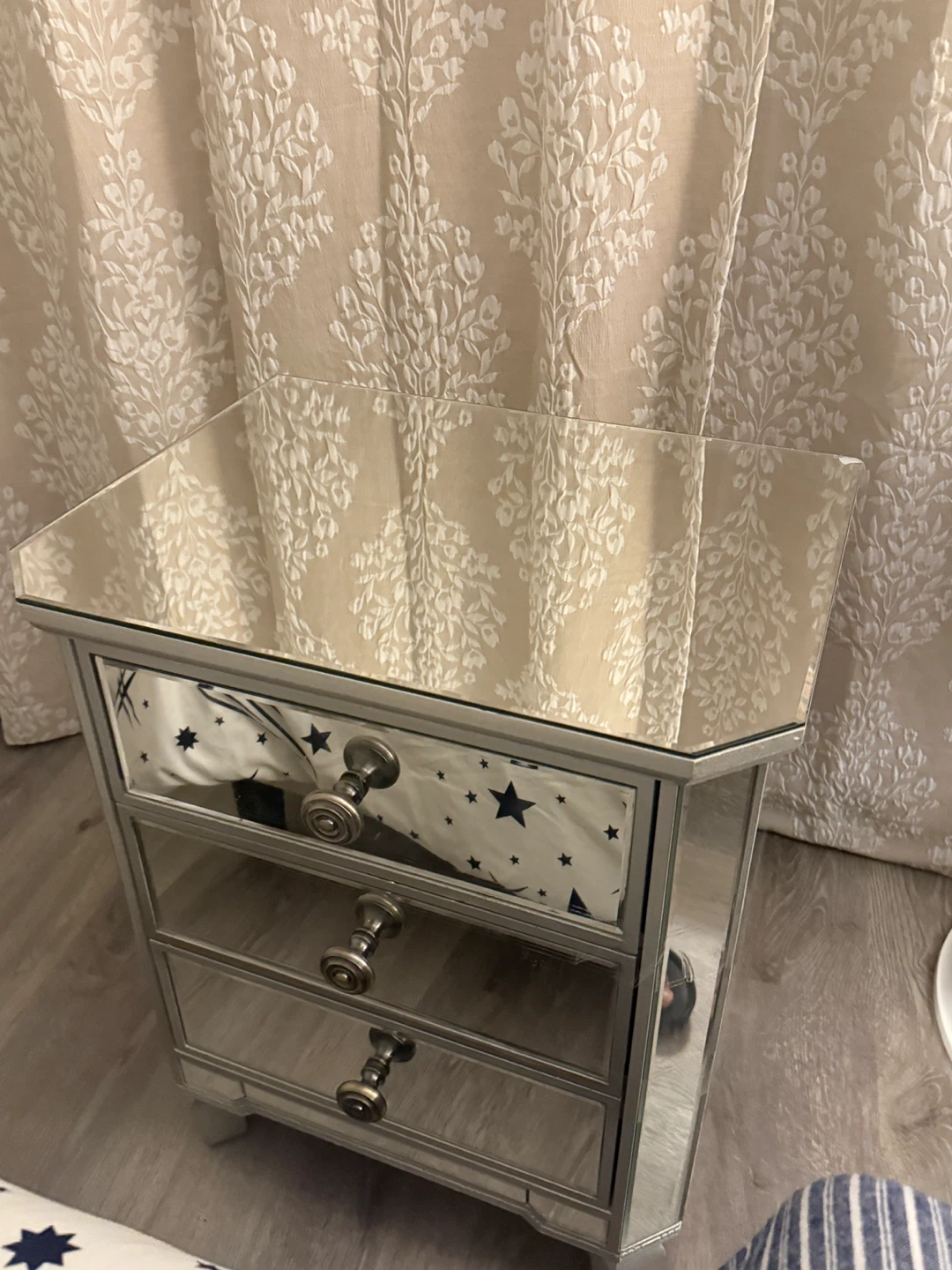 Mirrored Side Table/ Night Stand - photo 2