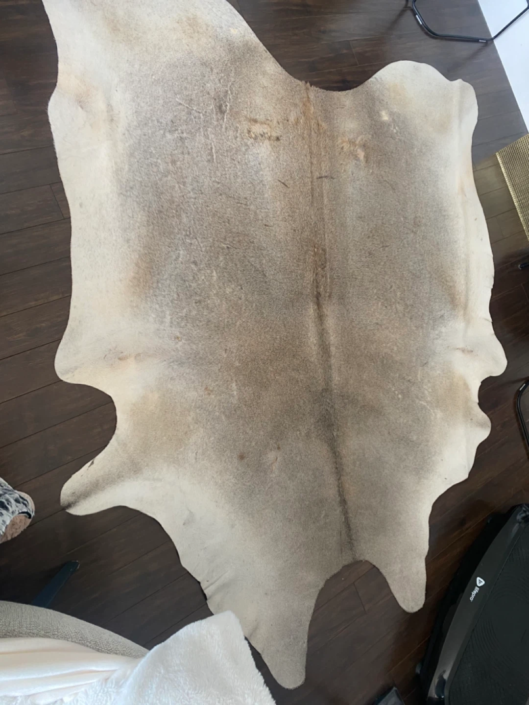 Cowhide 6 x 8 Rug ..ELT /MKT DESIGNER FURNITURE SHOP - photo 2