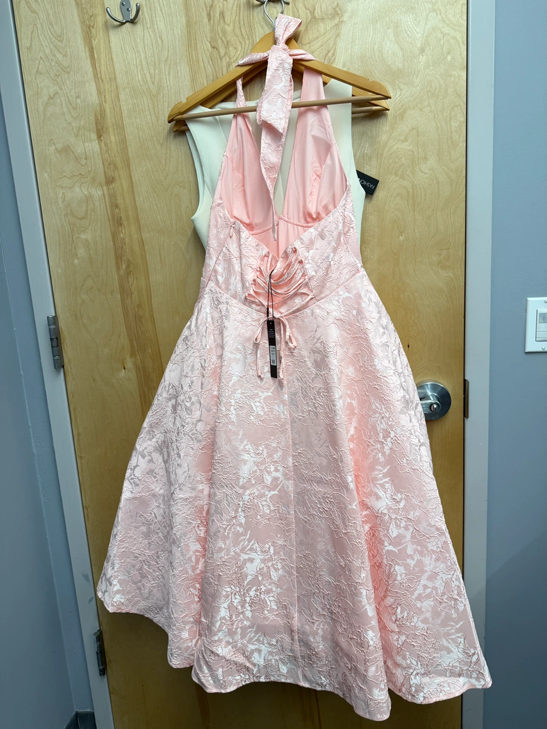 Fashion Nova Pink Jacquard Halter Midi Dress - Size S - photo 2
