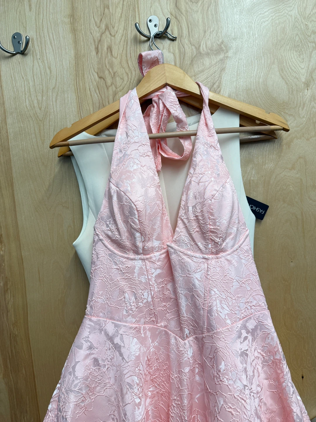 Fashion Nova Pink Jacquard Halter Midi Dress - Size S - photo 3