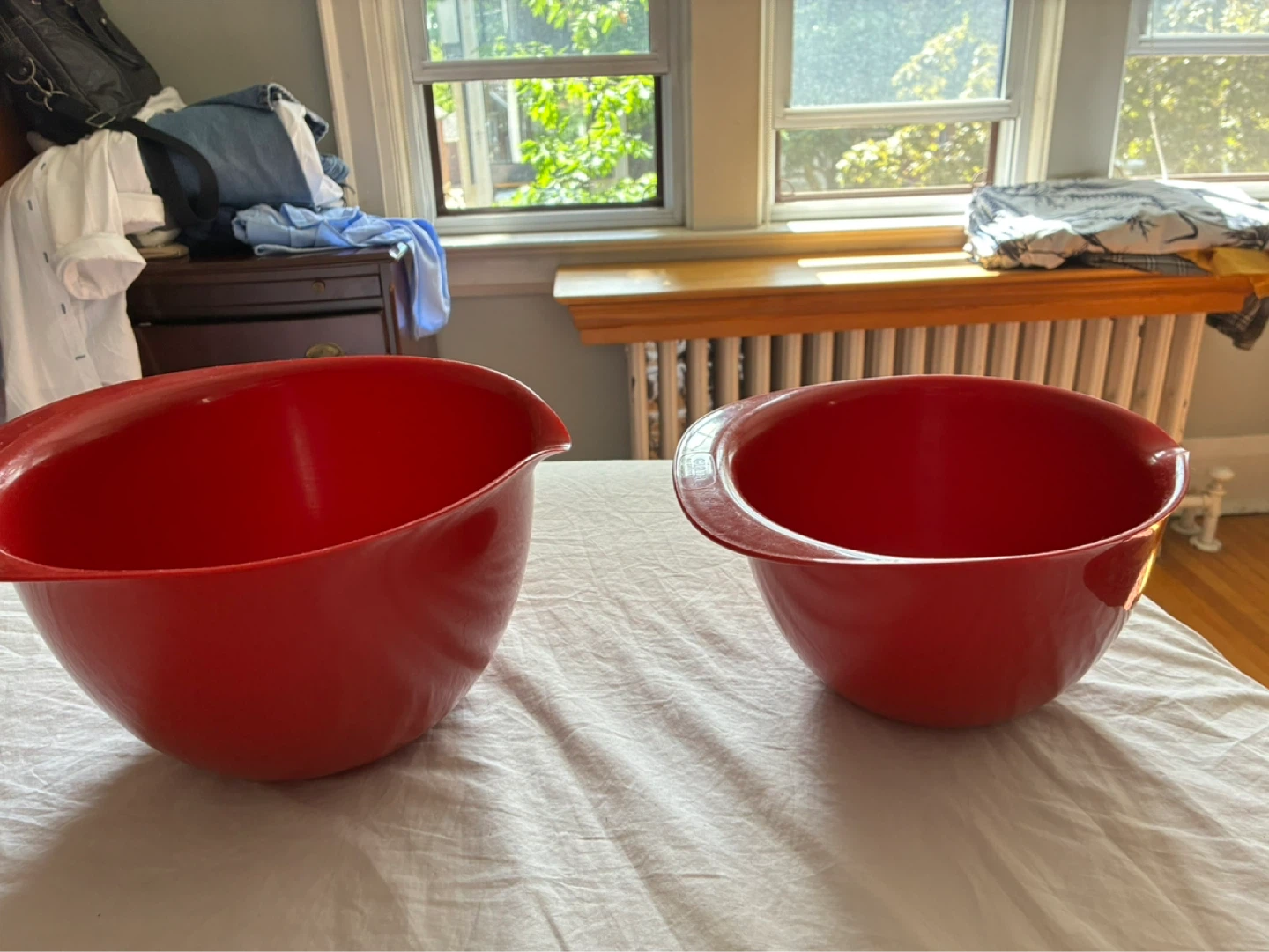 RED 5 quart and 3 quart Giada De Laurentiis Plastic Mixing Bowls - photo 2
