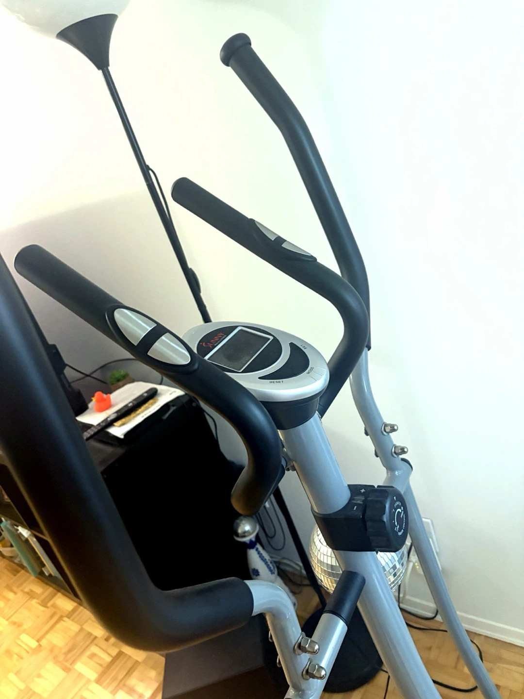 Elliptical Cross Trainer – Great for quick workouts 🚨 - photo 5