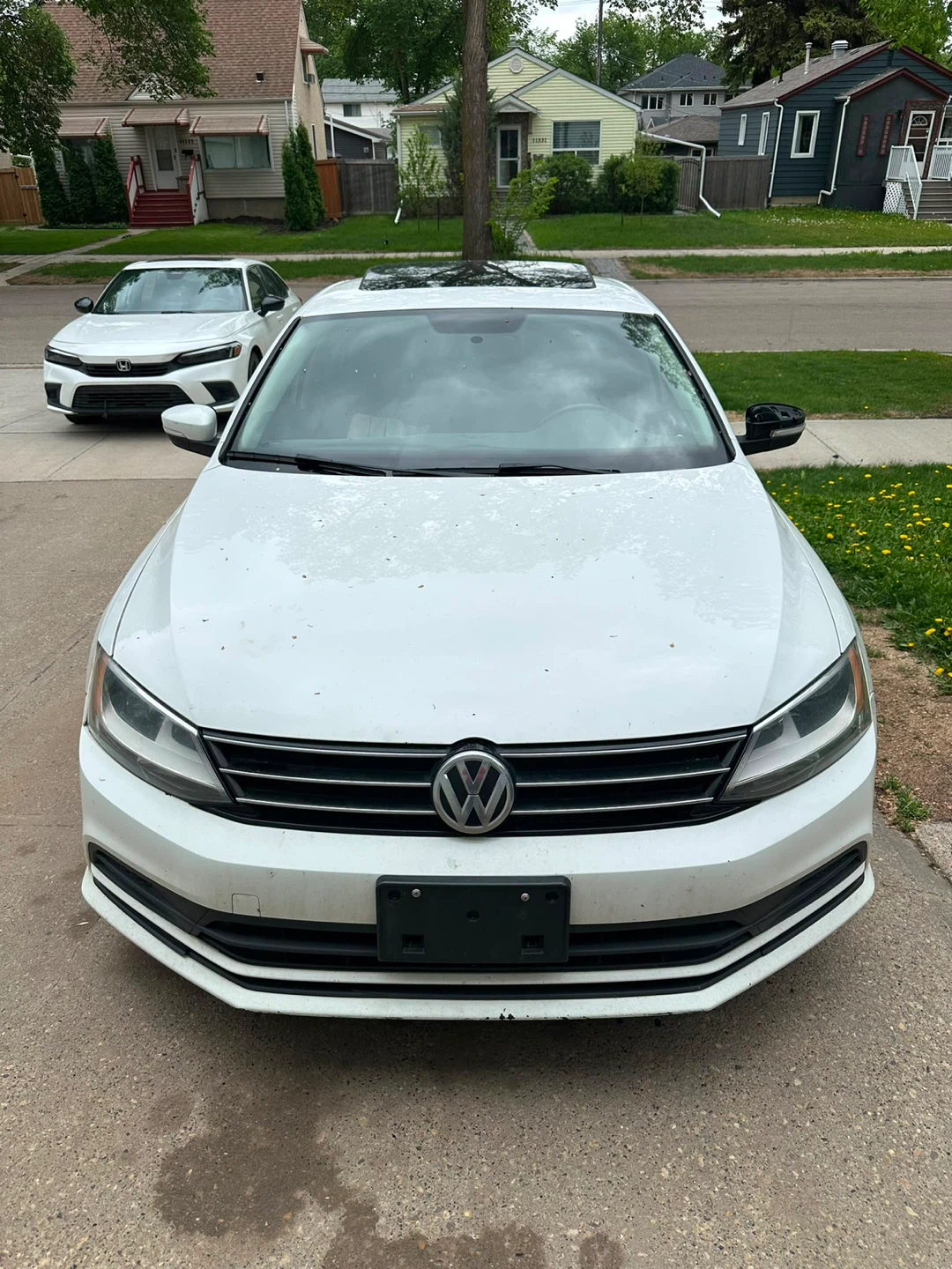 White Volkswagen Jetta TSI - photo 4