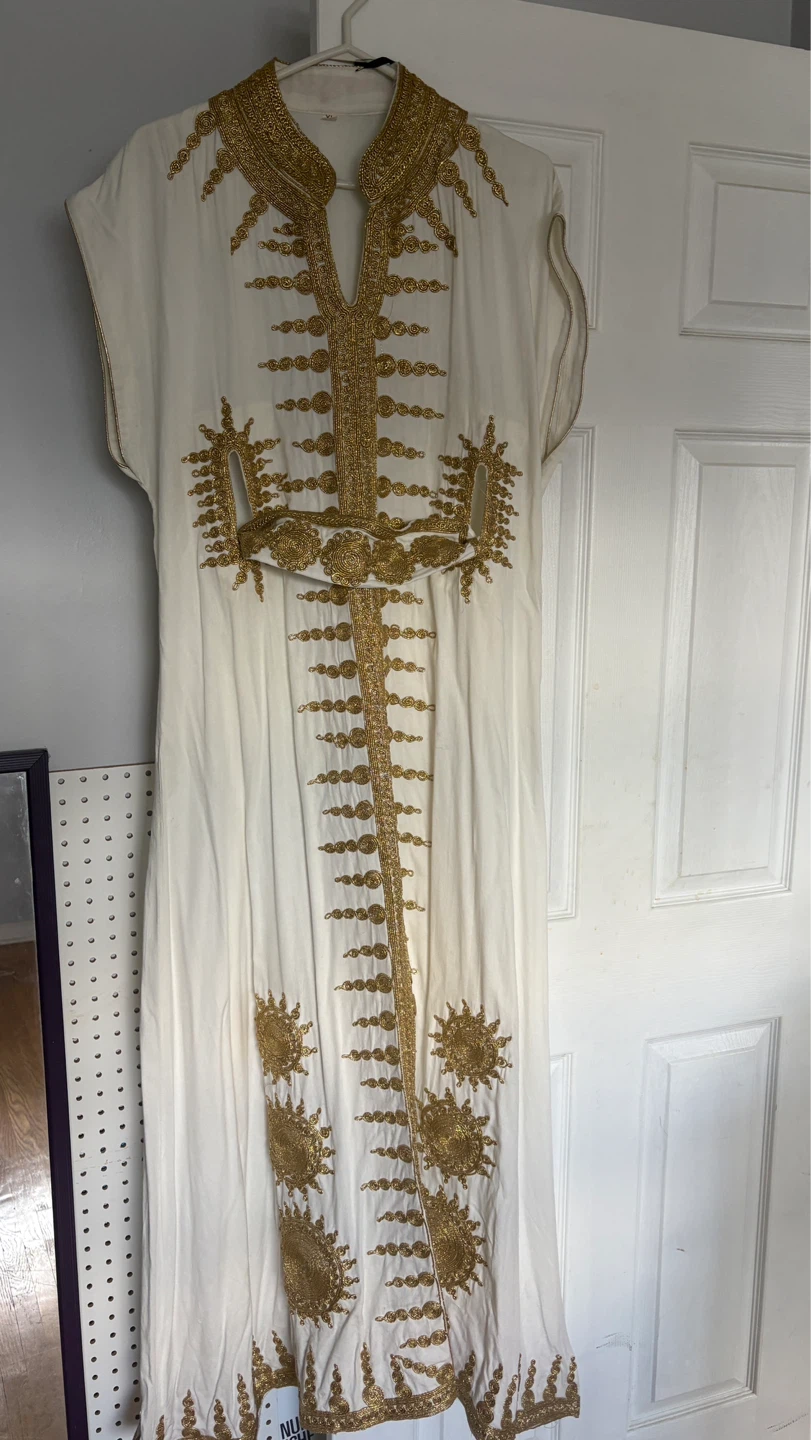 White Kaftan Dress with Gold Embroidery - Size XL