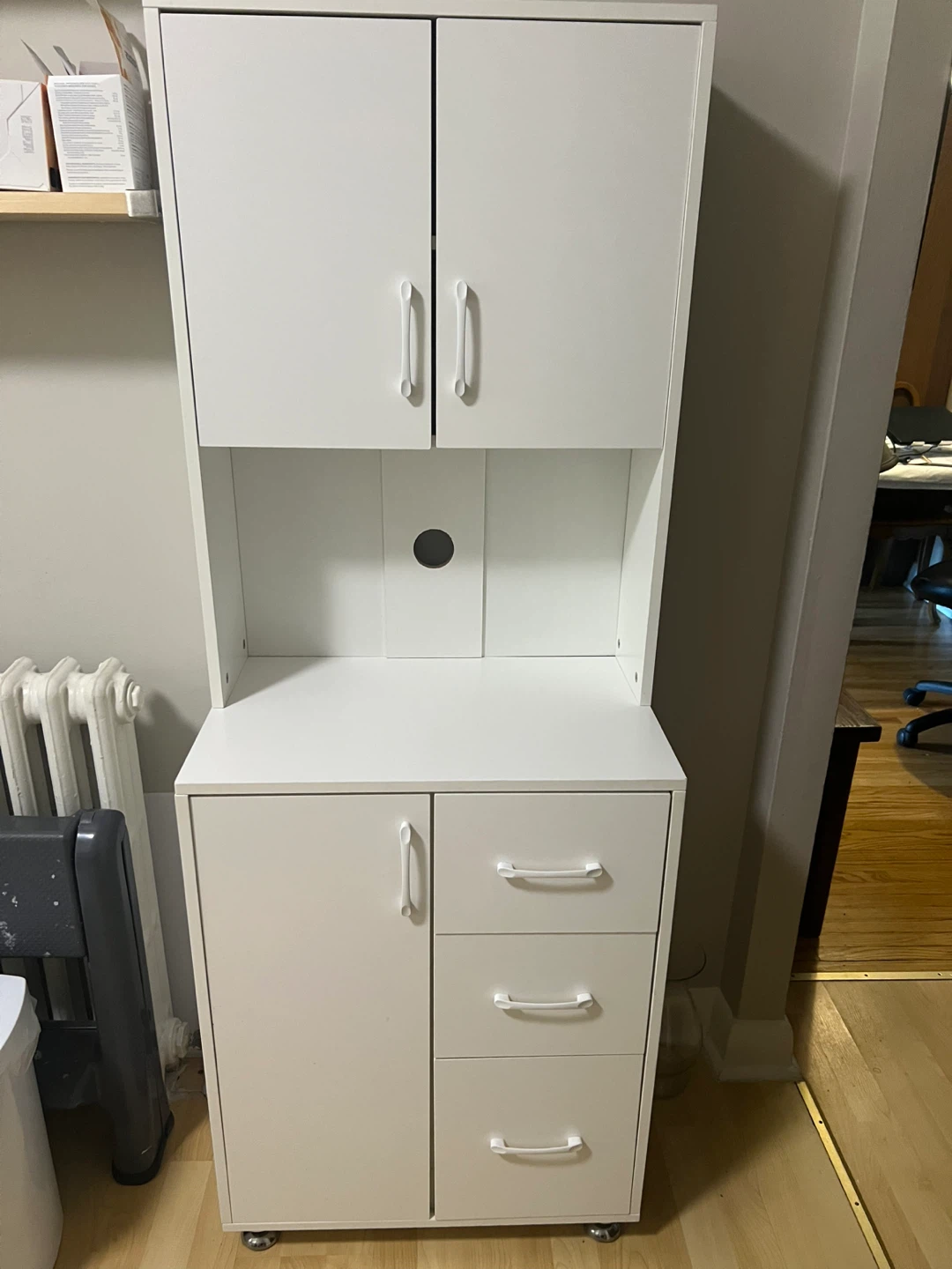 HomCom Kitchen Microwave & Pantry - photo 4