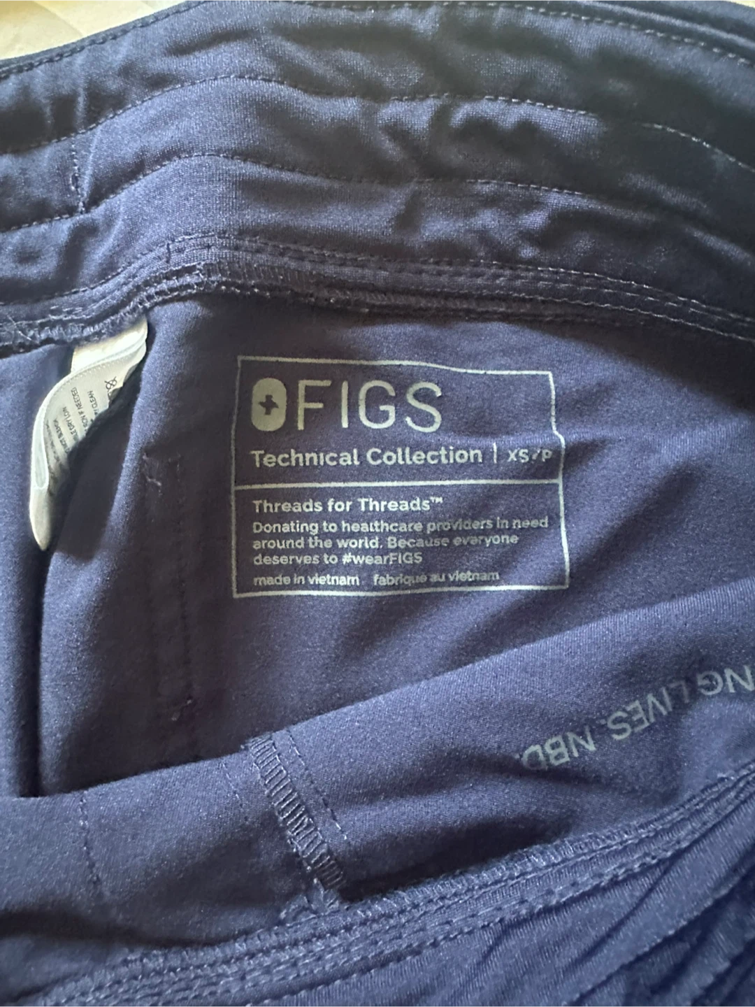 FIGS Technical Collection Navy Scrub Top & Pants Set - photo 5