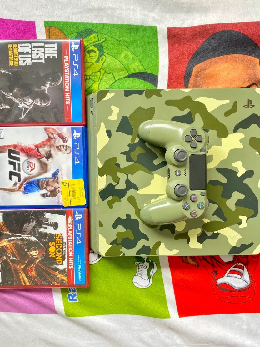 PlayStation 4 Console with Controller - Camo Edition - photo 2