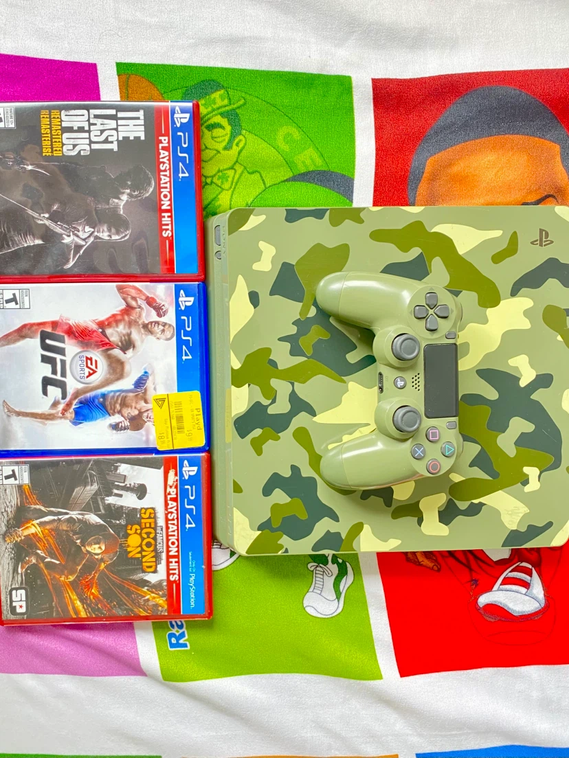 PlayStation 4 Console with Controller - Camo Edition - photo 3