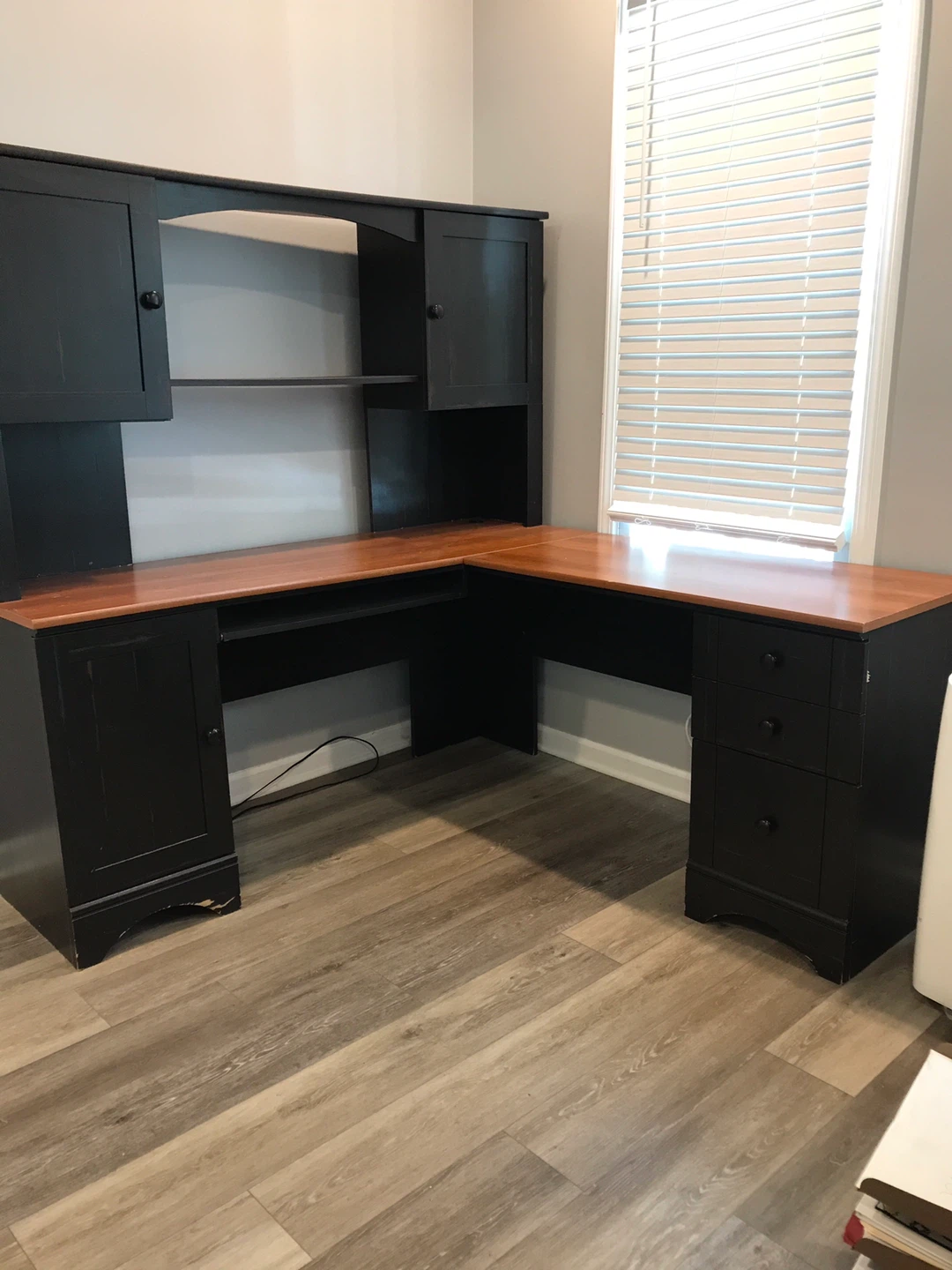 Black L-Shaped Corner Desk with Hutch - photo 2
