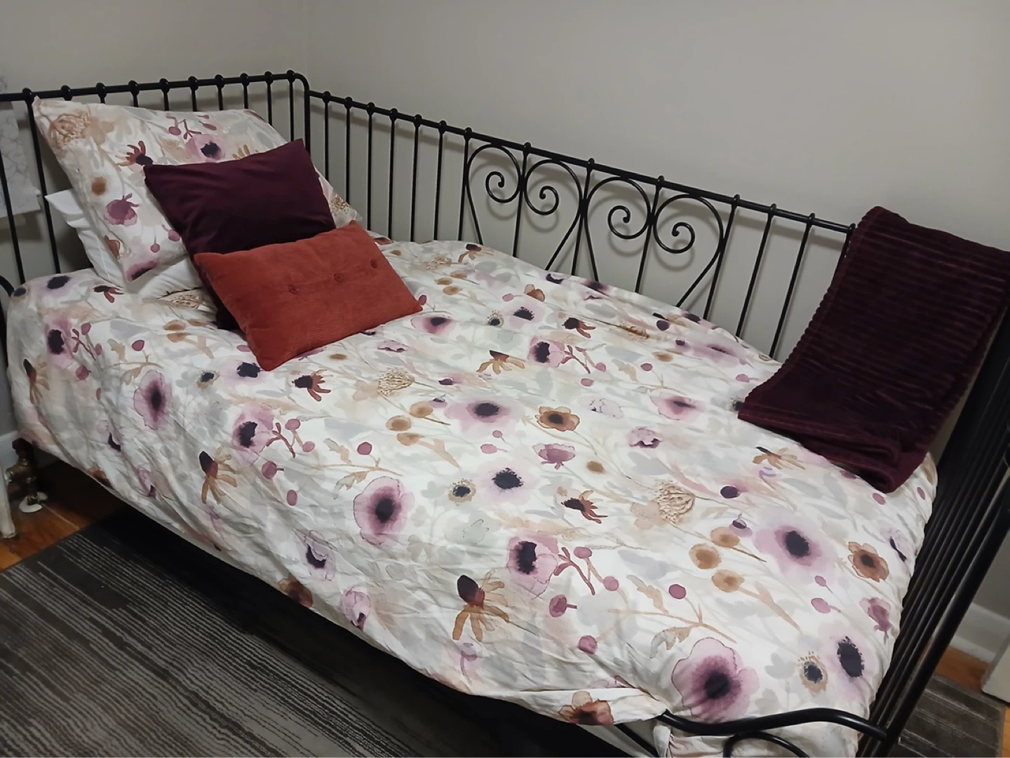 IKEA Hemnes Day Bed - photo 4
