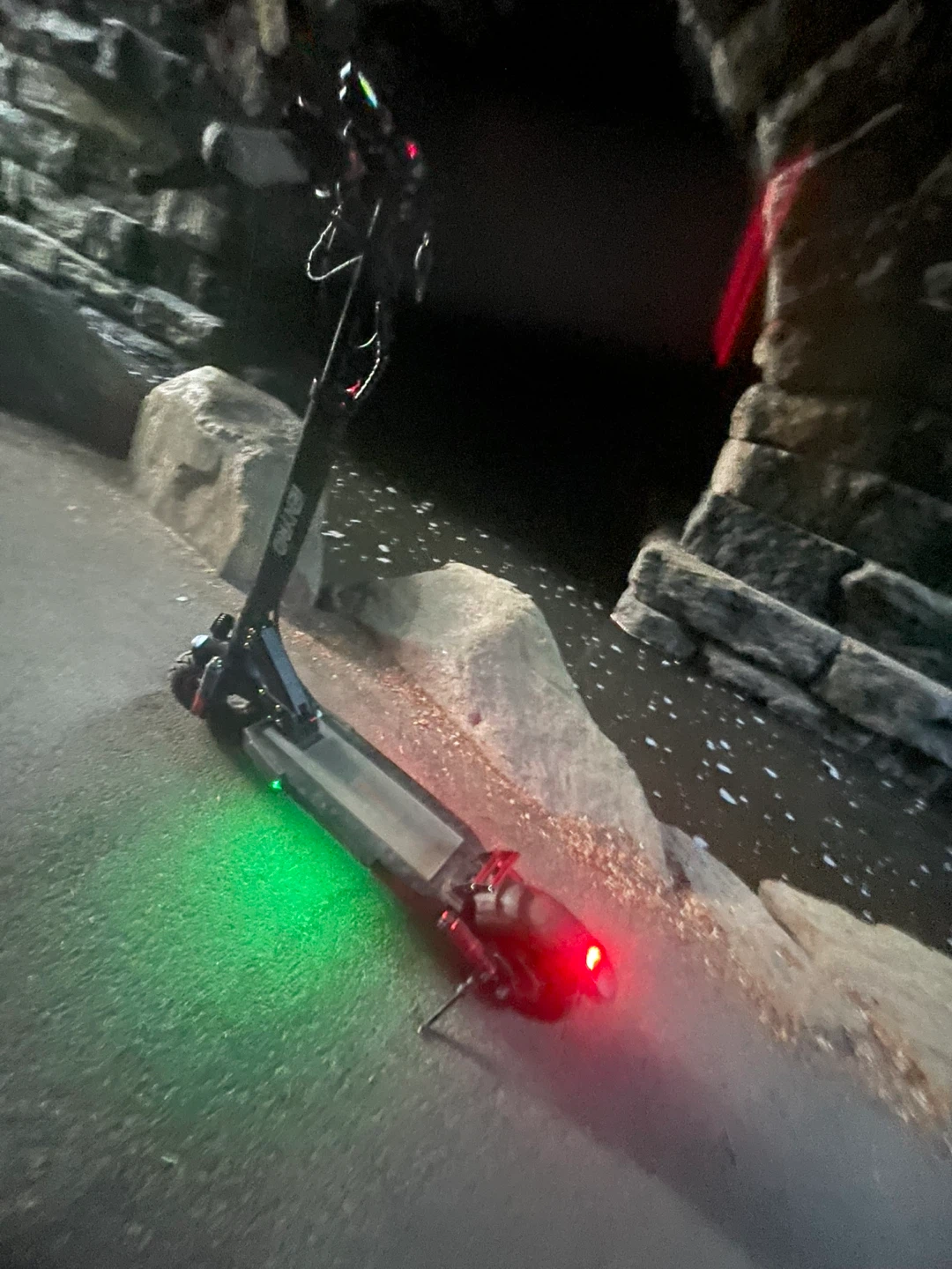 Electric Scooter with Red Accents - photo 5