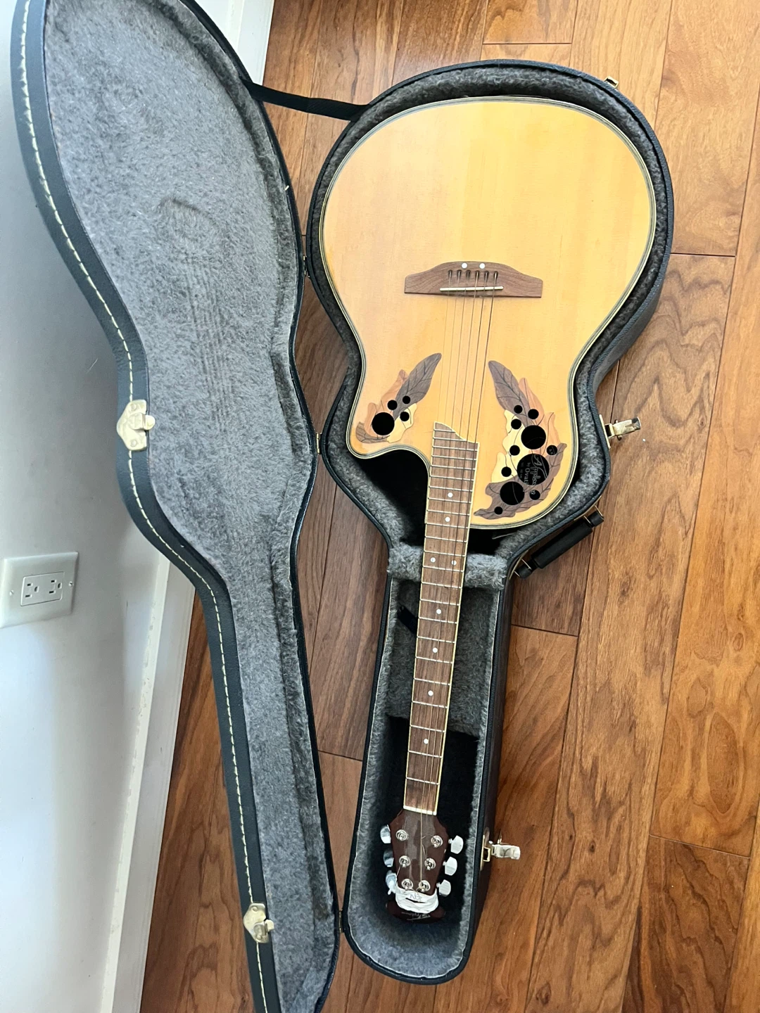 Applause by Ovation AE146 Acoustic Electric Guitar with Case
