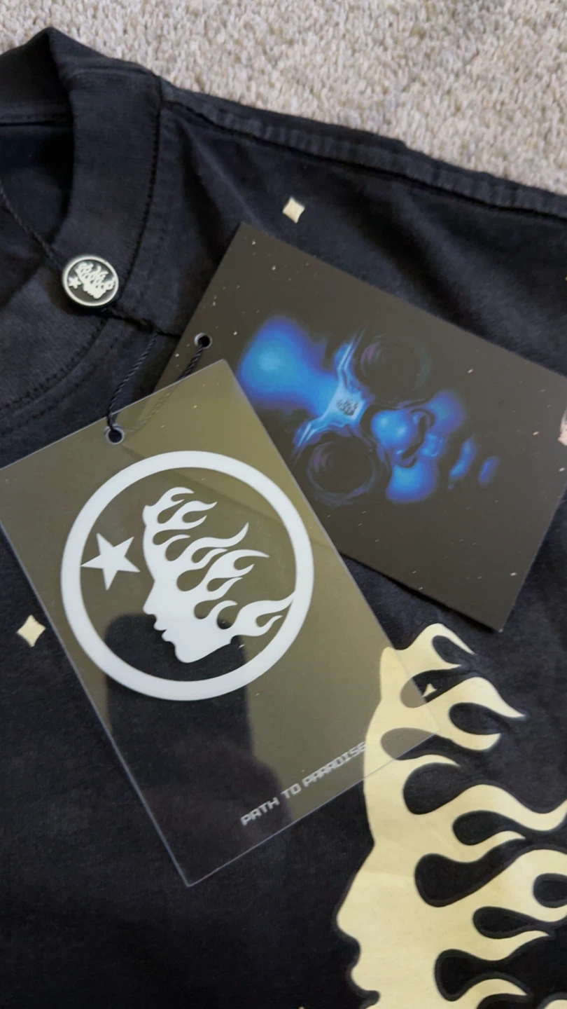 2-Hellstar Men's Graphic T-Shirt - photo 3
