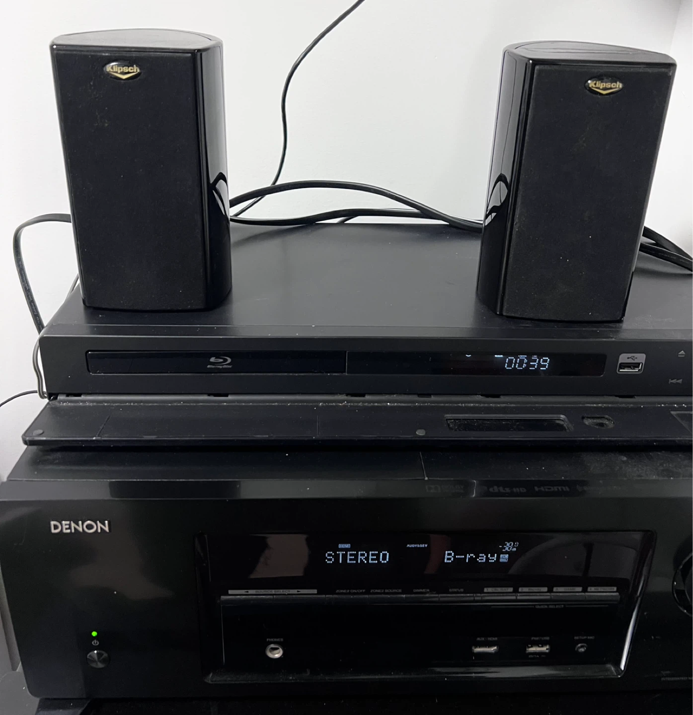 KLIPSCH compact Satellite surround speakers - photo 3